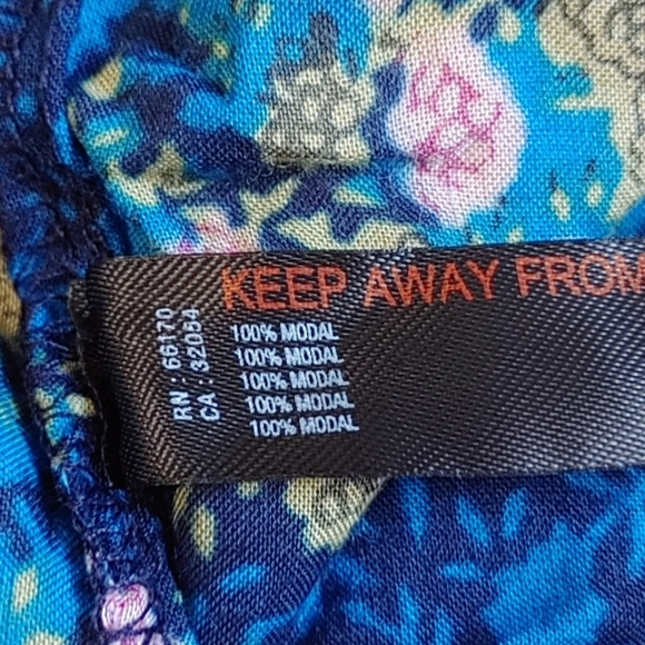 Anthropologie Ditsy Floral Sleep Robe - Picture 14 of 14